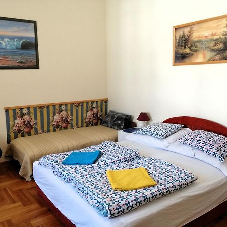 Garibaldi 5 Apartments & Rooms Budapest Ngoại thất bức ảnh