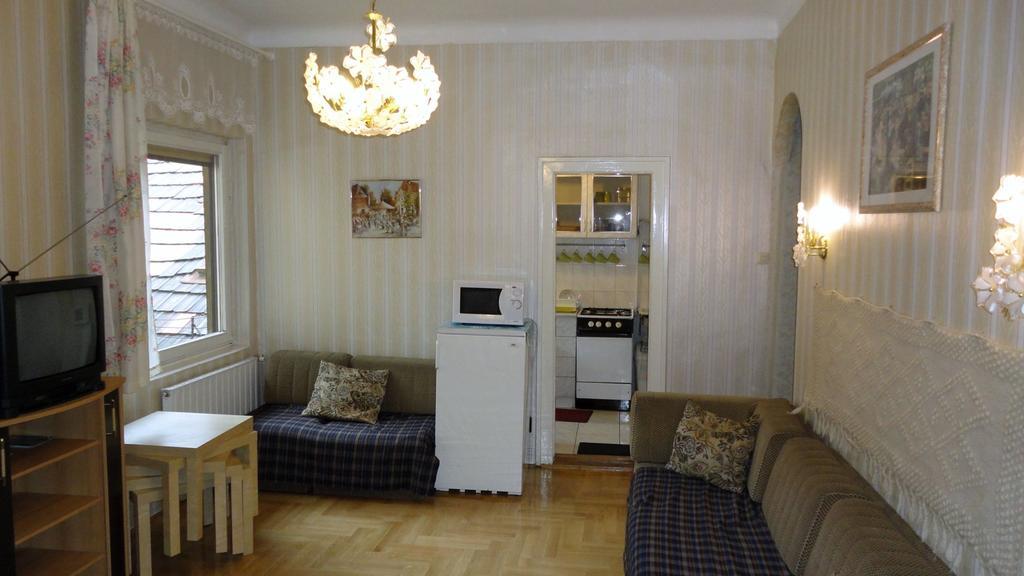 Garibaldi 5 Apartments & Rooms Budapest Phòng bức ảnh