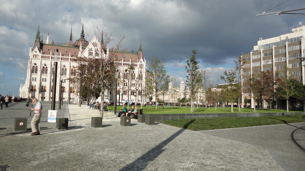 Garibaldi 5 Apartments & Rooms Budapest Ngoại thất bức ảnh