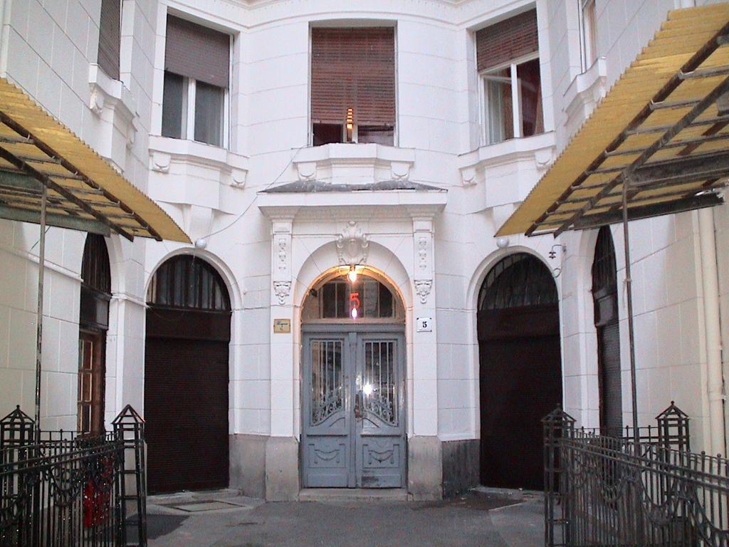 Garibaldi 5 Apartments & Rooms Budapest Phòng bức ảnh