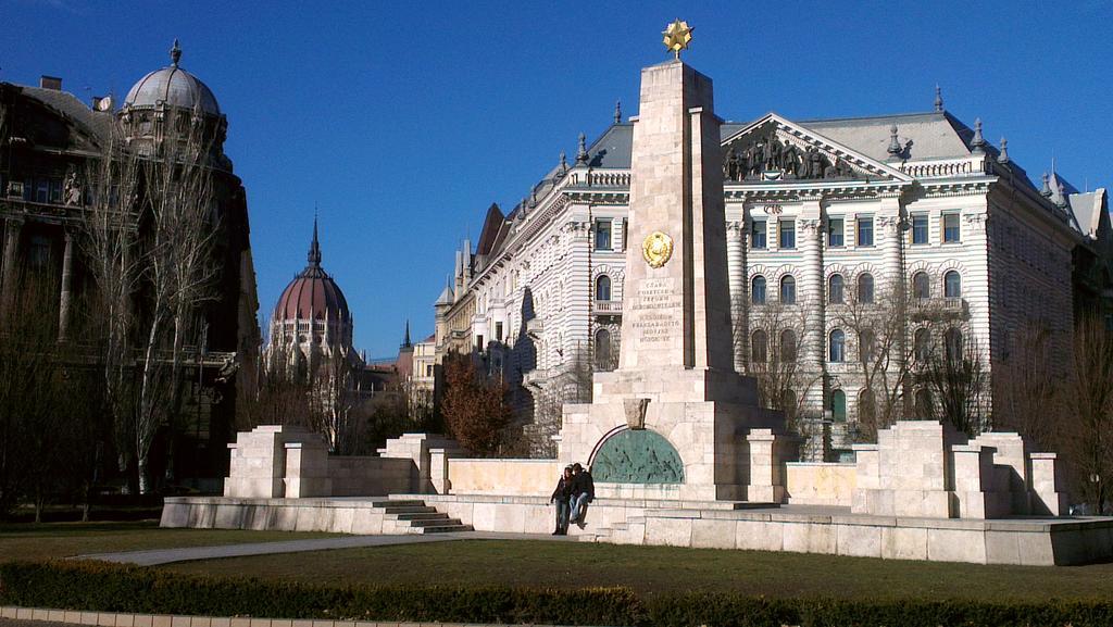 Garibaldi 5 Apartments & Rooms Budapest Ngoại thất bức ảnh